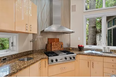 1800 W Adams Avenue, Kirkwood, MO 63122 - Photo 27