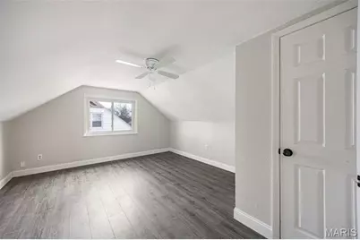 8647 Belcrest Lane, Saint John, MO 63114 - Photo 19
