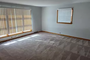 418 N Service Rd, Saint Peters, MO 63376 - Photo 7