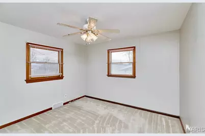 300 S Saint Jacques Street, Florissant, MO 63031 - Photo 17