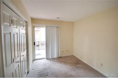 9041 N Swan Circle, Brentwood, MO 63144 - Photo 19