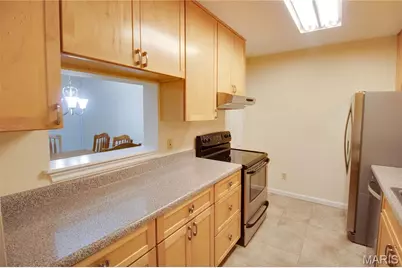 9041 N Swan Circle, Brentwood, MO 63144 - Photo 11