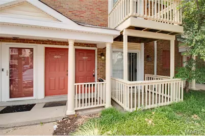 9041 N Swan Circle, Brentwood, MO 63144 - Photo 3