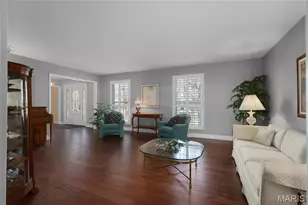 13258 Fairoyal Dr, Des Peres, MO 63131 - Photo 5