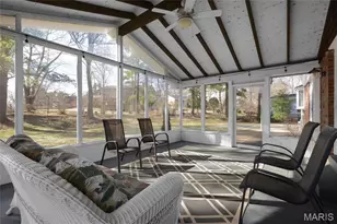 13258 Fairoyal Dr, Des Peres, MO 63131 - Photo 11