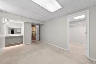 2128 Monks Hollow Dr, Florissant, MO 63031 - Photo 35