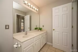 6827 Eagles Landing Ct, Pacific, MO 63069 - Photo 13