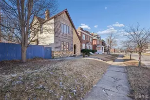 612 Bates St, Saint Louis, MO 63111 - Photo 3