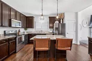 968 Ridgepointe Pl Cir, Lake Saint Louis, MO 63367 - Photo 7