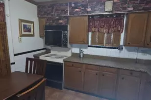 4739 Bessie Ct, Saint Louis, MO 63115 - Photo 7