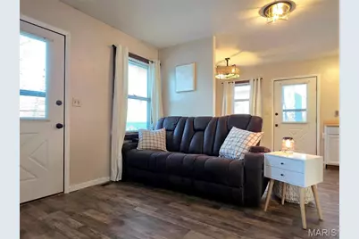 152 S Lake Drive, Leslie, MO 63056 - Photo 5