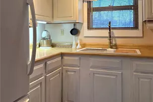 152 S Lake Dr, Leslie, MO 63056 - Photo 7