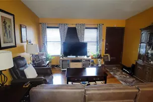 9926 Cambria Dr, Moline Acres, MO 63136 - Photo 5