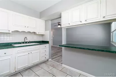 7604 Hazelcrest Drive #E, Saint Louis, MO 63042 - Photo 7