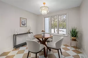 31 Bon Hills Dr, Saint Louis, MO 63132 - Photo 11