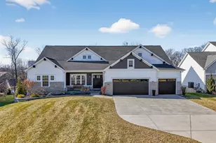 344 Royal Dornoch Ct, Dardenne Prairie, MO 63368 - Photo 1