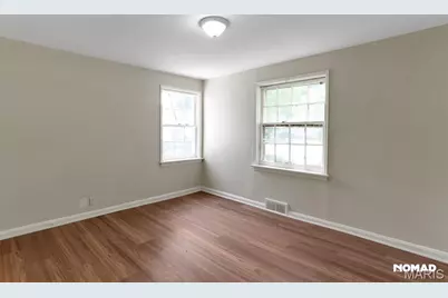 8135 Bloom Drive, Saint Louis, MO 63114 - Photo 17