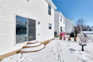 274 Tyndale Dr, O'Fallon, MO 63366 - Photo 31