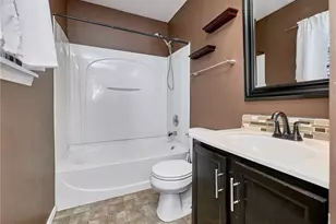 274 Tyndale Dr, O'Fallon, MO 63366 - Photo 23