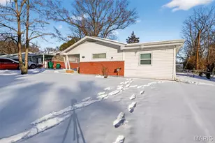 9732 Cambria Dr, Saint Louis, MO 63136 - Photo 3