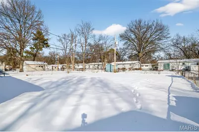 296 Meadowcrest Drive, Saint Louis, MO 63135 - Photo 29