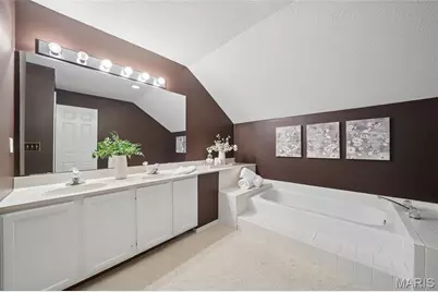 1010 Thoreau Court #310, Saint Louis, MO 63146 - Photo 25