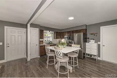 32 Oak Knoll Drive, Saint Peters, MO 63376 - Photo 7