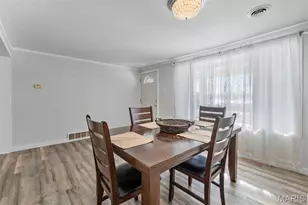 2112 Merriwether St, Cape Girardeau, MO 63703 - Photo 9