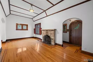 3927 Childress Ave, Saint Louis, MO 63109 - Photo 3