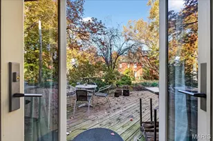 6 Benton Pl, Saint Louis, MO 63104 - Photo 37