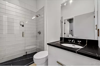 6 Benton Place, Saint Louis, MO 63104 - Photo 33