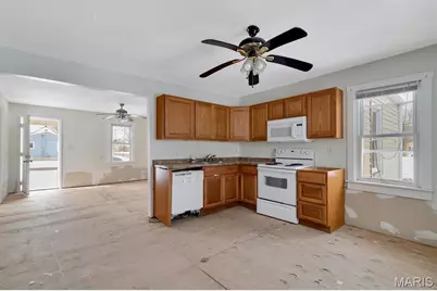 502 S 3rd Street, Pacific, MO 63069 - Photo 9