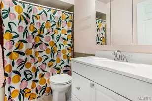 4347 Chateau De Ville Dr, Saint Louis, MO 63129 - Photo 21