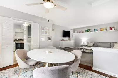 4347 Chateau De Ville Drive #G, Saint Louis, MO 63129 - Photo 11