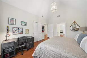 34 Burroughs Ln, Saint Louis, MO 63124 - Photo 33