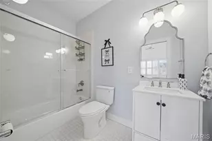 34 Burroughs Ln, Saint Louis, MO 63124 - Photo 37