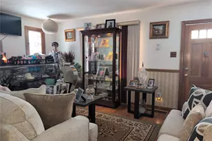 571 Glorose Dr, Riverview, MO 63137 - Photo 3