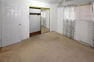 2325 Pheasant Dr, Saint Louis, MO 63031 - Photo 15