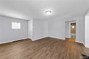 9386 Golden Gate Rd, Saint Louis, MO 63144 - Photo 7