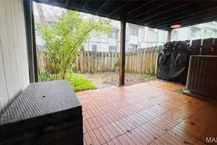 2038 Silent Spring Dr, Maryland Heights, MO 63043 - Photo 27