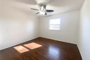 2543 Saddle Ridge Dr, Florissant, MO 63031 - Photo 11