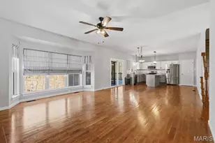 571 Bluffs View Ct, Eureka, MO 63025 - Photo 11