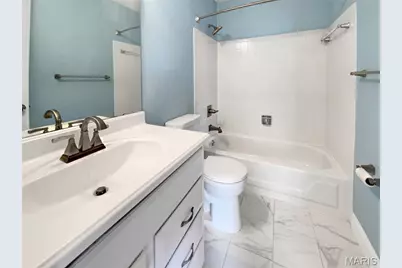 326 Woodlawn Terrace Court, Ballwin, MO 63021 - Photo 11