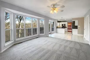 326 Woodlawn Terrace Ct, Ballwin, MO 63021 - Photo 7