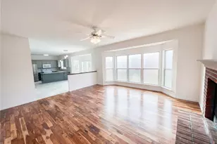 565 Crown Passage Dr, Saint Charles, MO 63303 - Photo 3