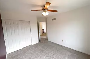 565 Crown Passage Dr, Saint Charles, MO 63303 - Photo 17