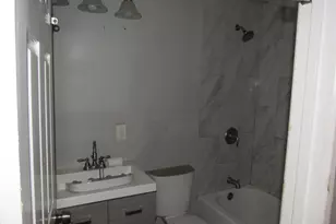 10815 Vorhof Dr, Saint Louis, MO 63136 - Photo 9