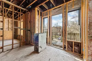 5943 Page Blvd, Saint Louis, MO 63112 - Photo 5