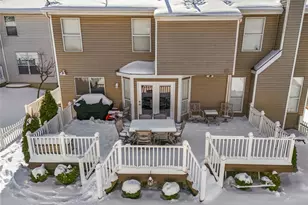 2517 Hidden Meadow Ln, Ballwin, MO 63021 - Photo 7