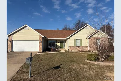 180 Jacobs Way, Saint Peters, MO 63376 - Photo 1
